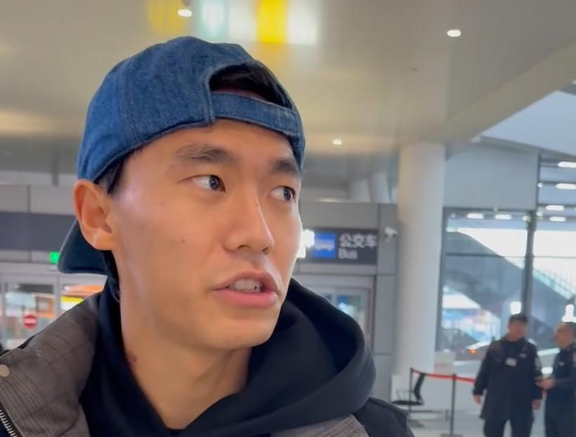 欧冠官方客户端安装-胡荷韬：感谢球迷前来接机，因为有他们我们才更有动力