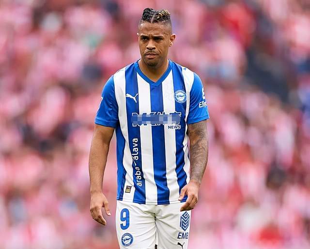 欧冠官网app下载-身价仅80万！前皇马7号沉沦：西甲10场0球 球队濒临降级区